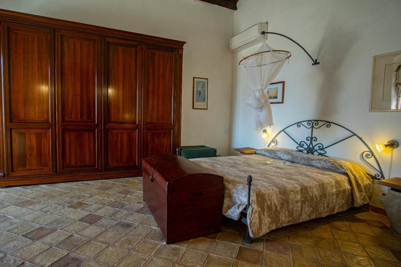 Case Brizza Casale Zappulla Exterior photo