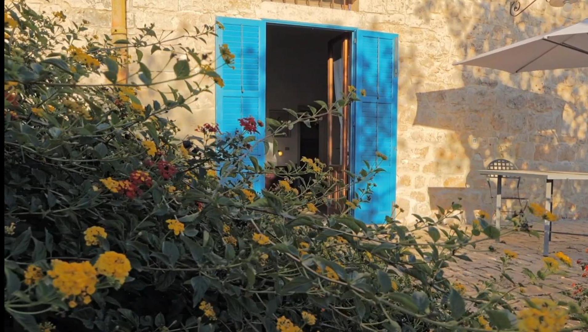 Case Brizza Casale Zappulla Exterior photo